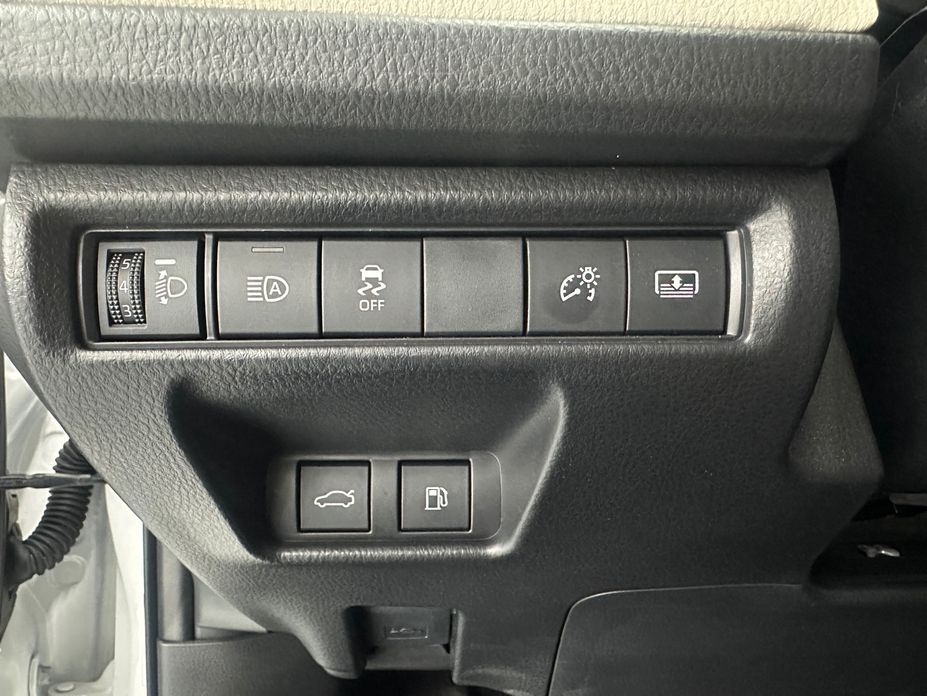 Toyota Camry 2025