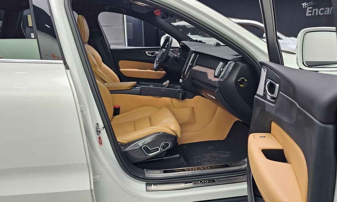 Volvo XC60 2023