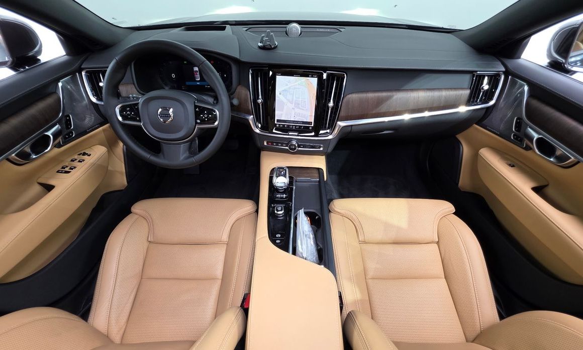 Volvo S90 2023