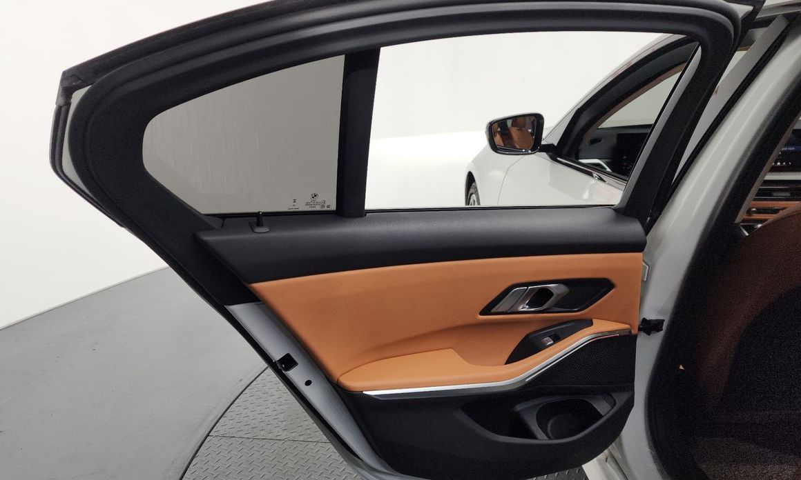 BMW 3-Series 2025
