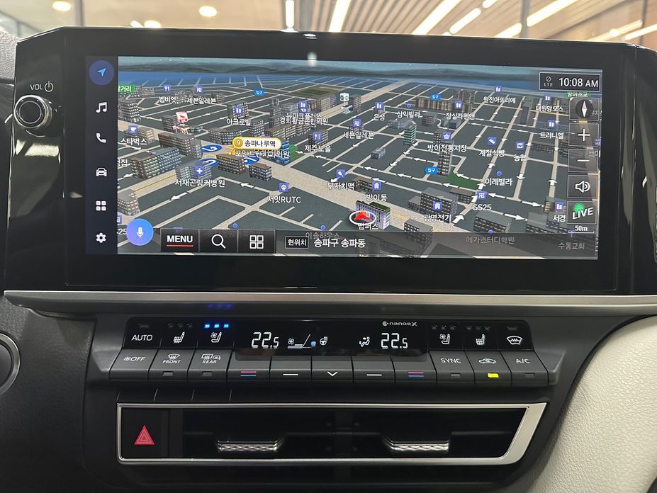 Toyota Camry 2025