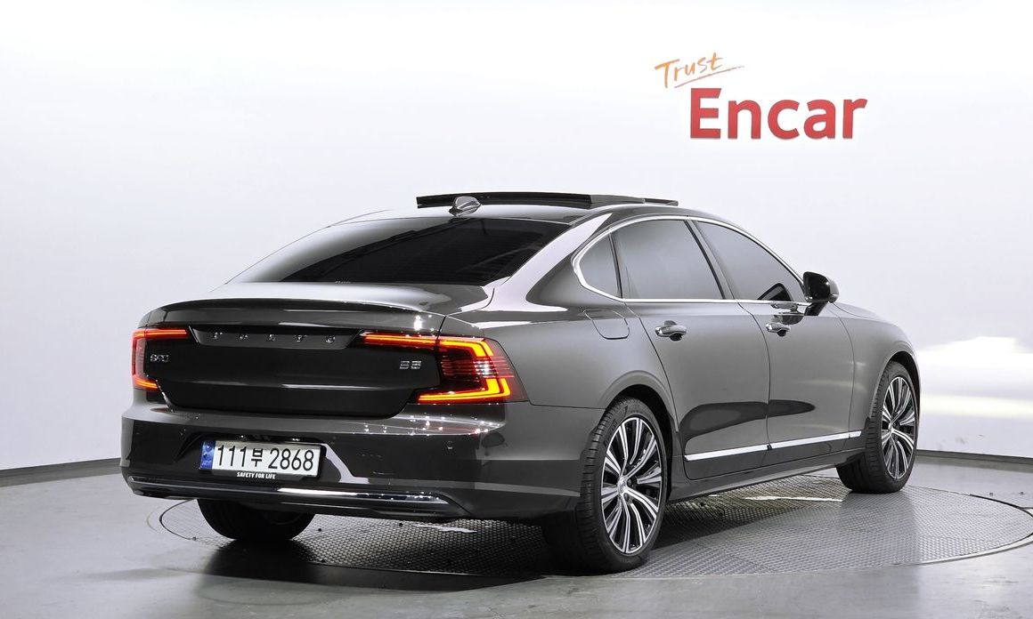 Volvo S90 2023