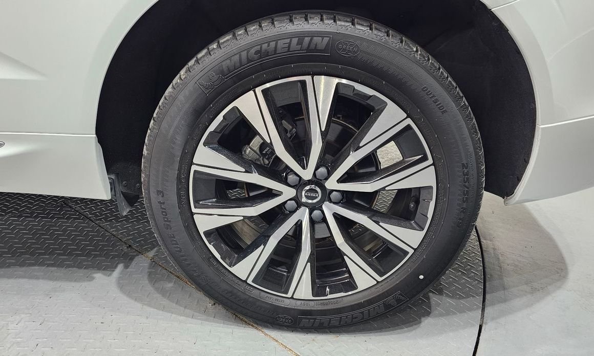 Volvo XC60 2023