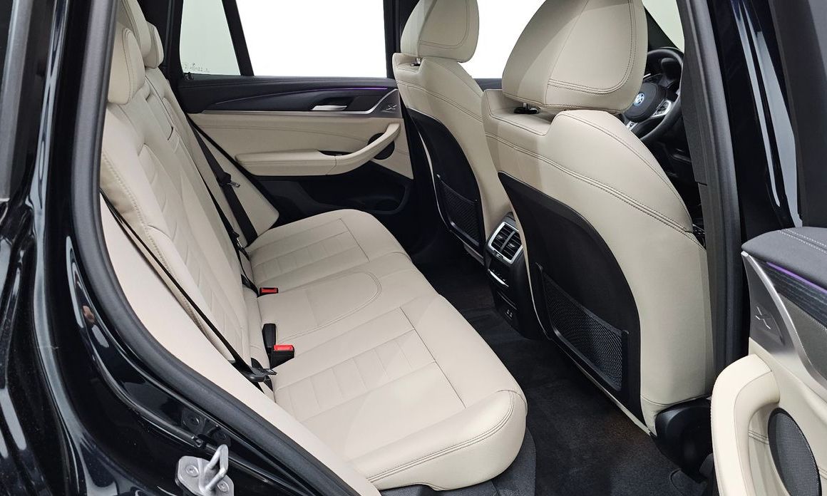 BMW iX3 2024