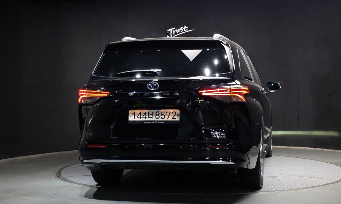 Toyota Sienna 2023