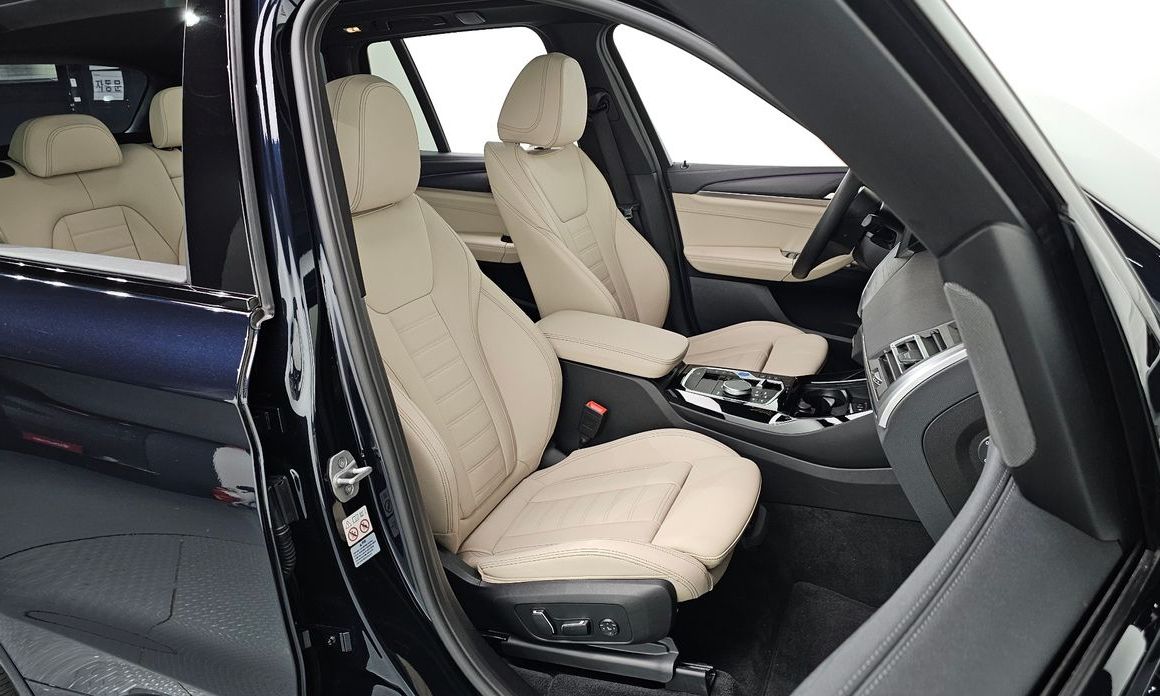 BMW iX3 2024