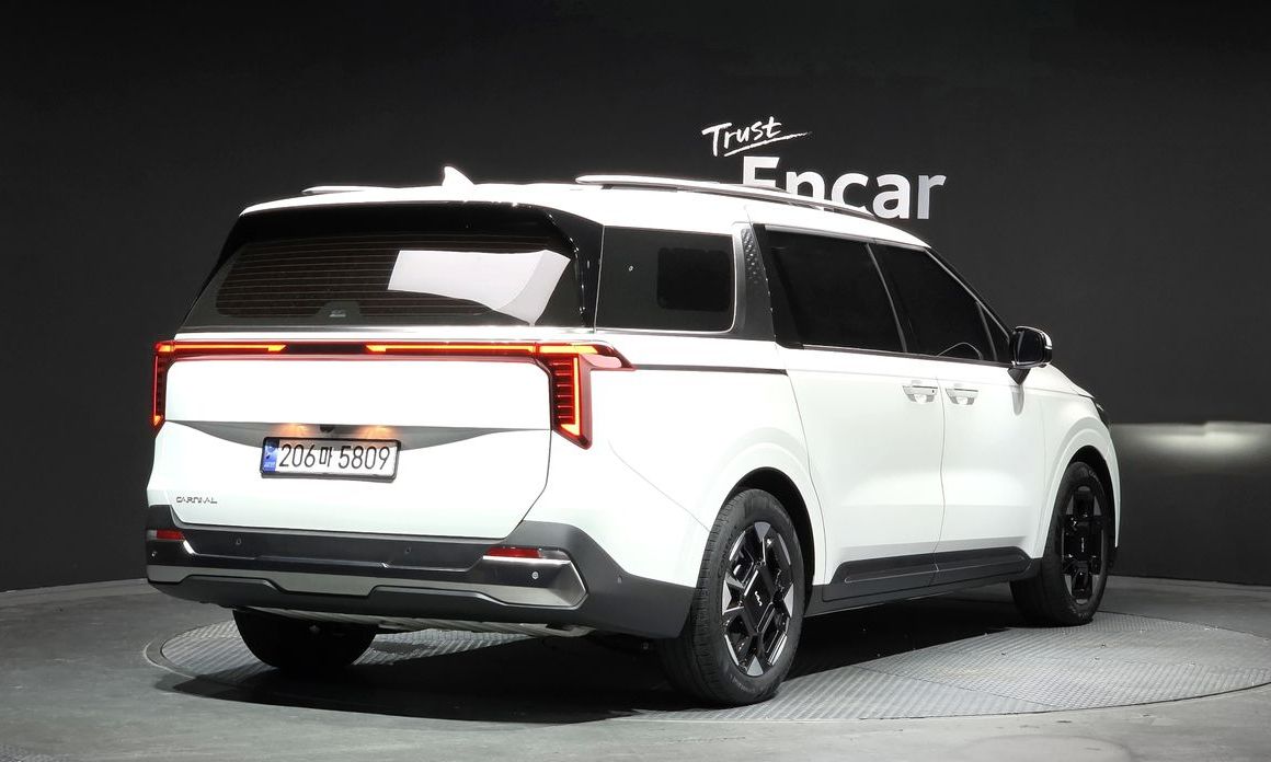Kia Canival 2025