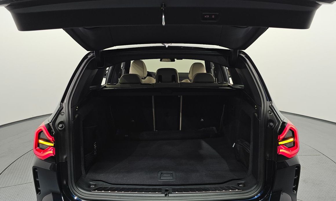 BMW iX3 2024