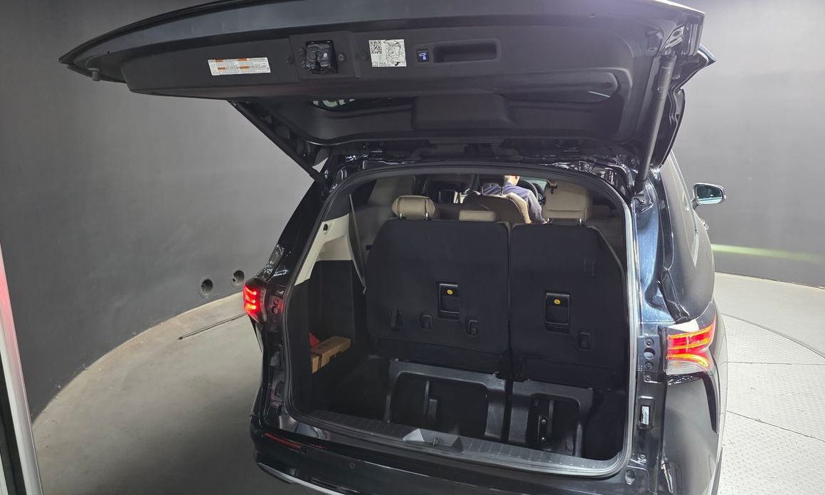 Toyota Sienna 2023