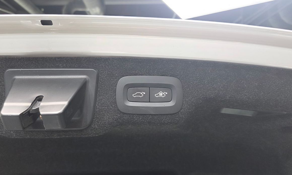 Volvo S90 2024