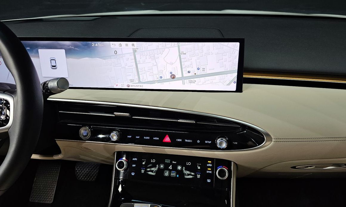 Genesis GV70 2025