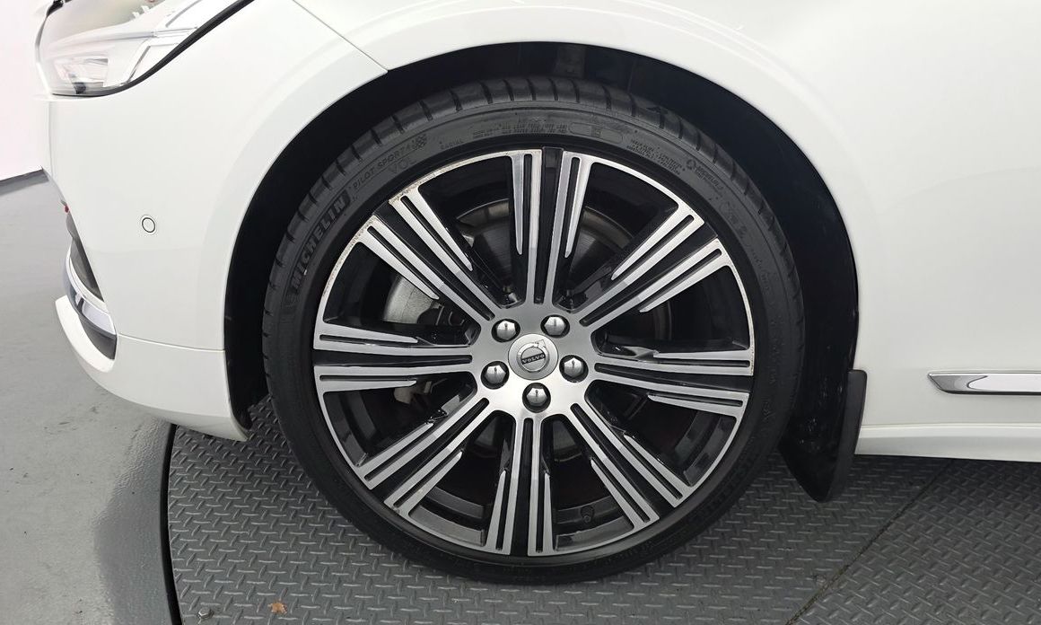 Volvo S90 2024