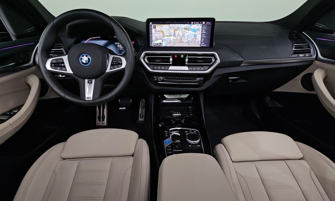BMW iX3 2024