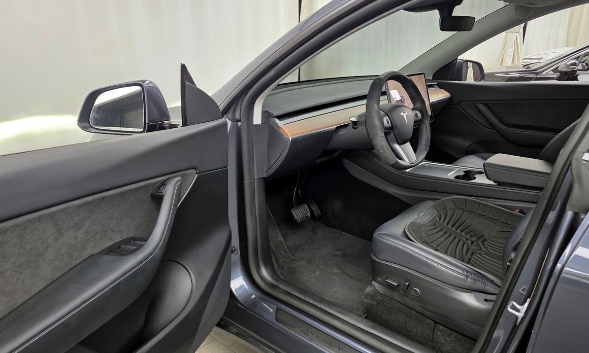 Tesla Model Y 2022