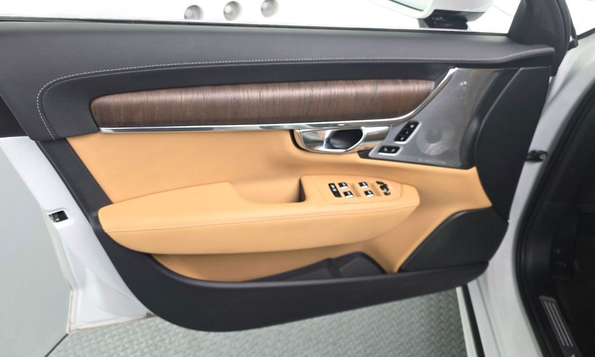 Volvo S90 2024