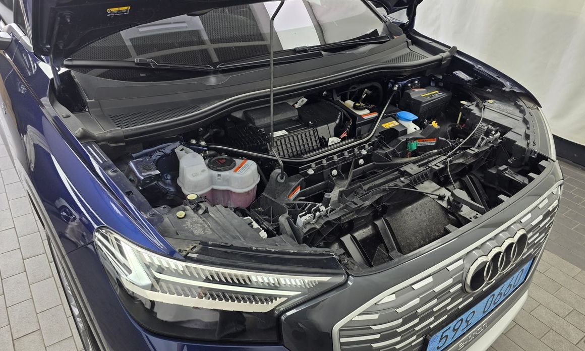 Audi Q4 e-tron 2025