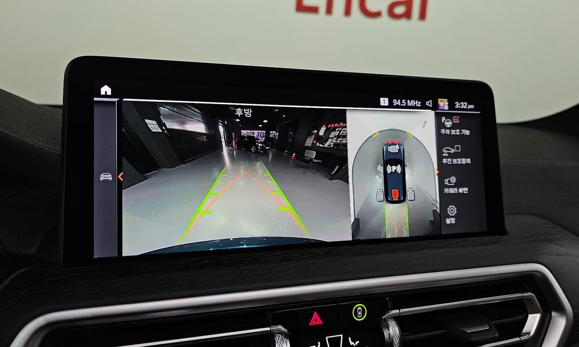 BMW iX3 2024