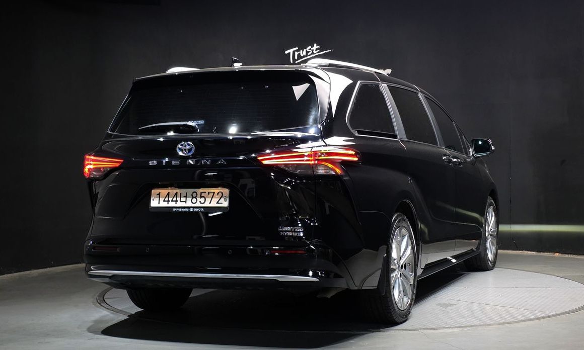 Toyota Sienna 2023