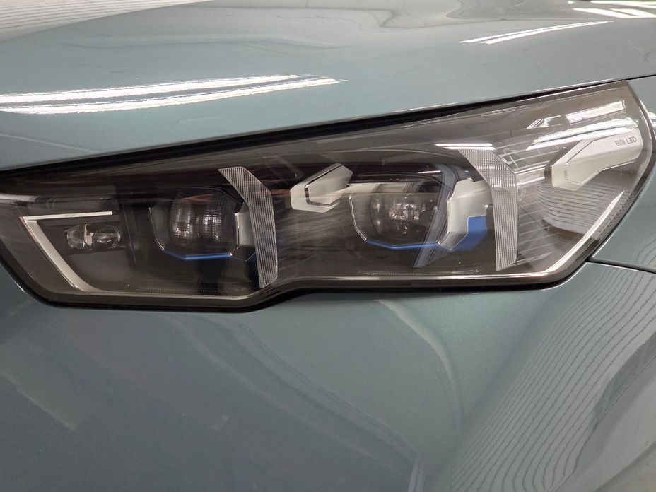 BMW 5-Series 2025