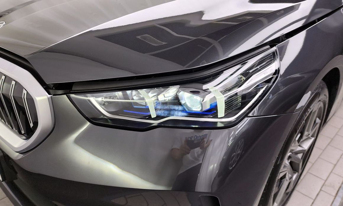 BMW 5-Series 2024
