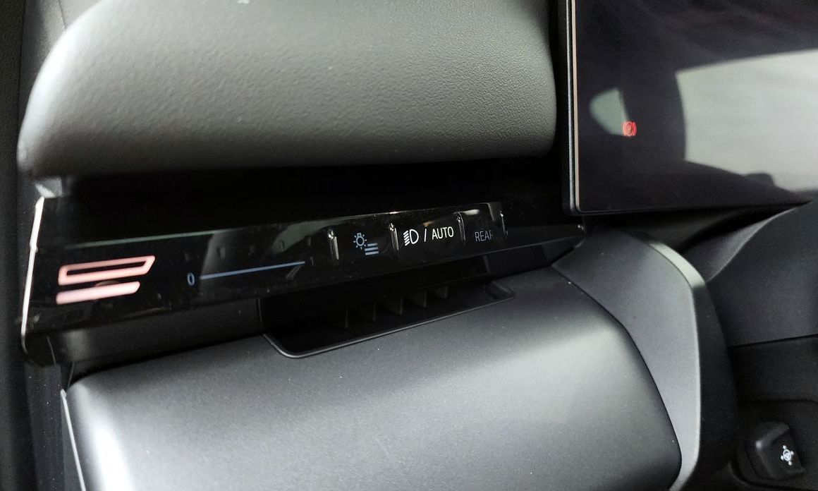 BMW 5-Series 2024