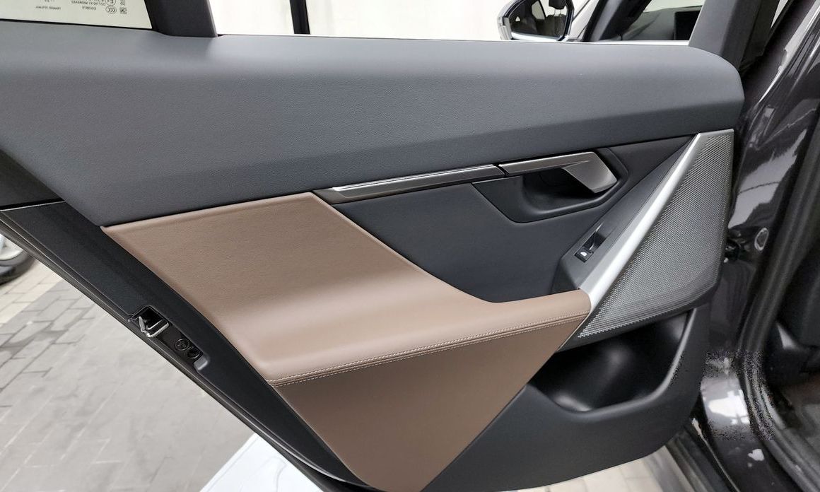 BMW 5-Series 2024