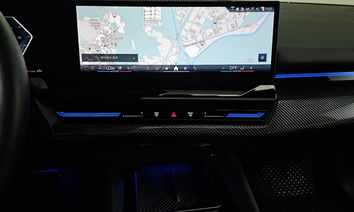 BMW 5-Series 2024