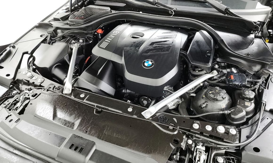 BMW 5-Series 2024
