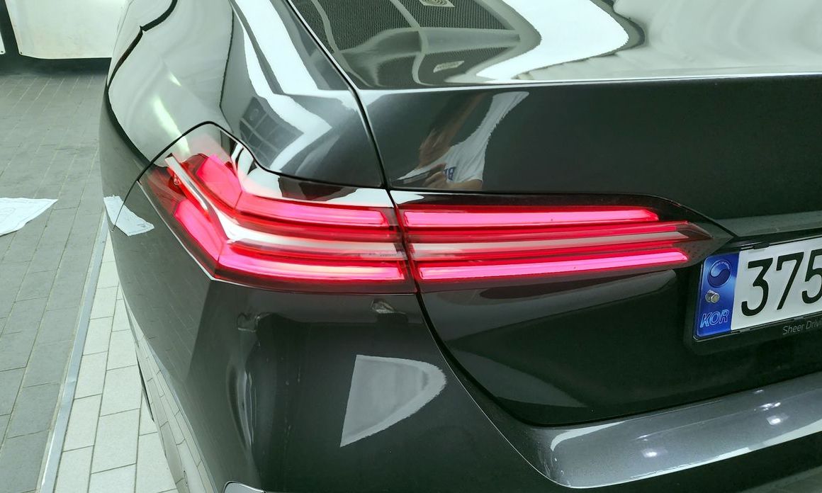BMW 5-Series 2024