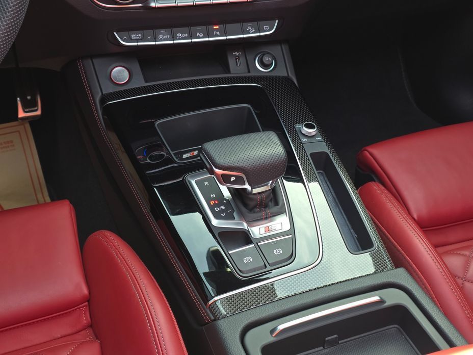Audi SQ5 2022
