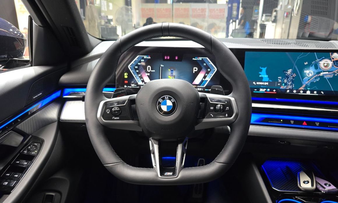 BMW 5-Series 2025