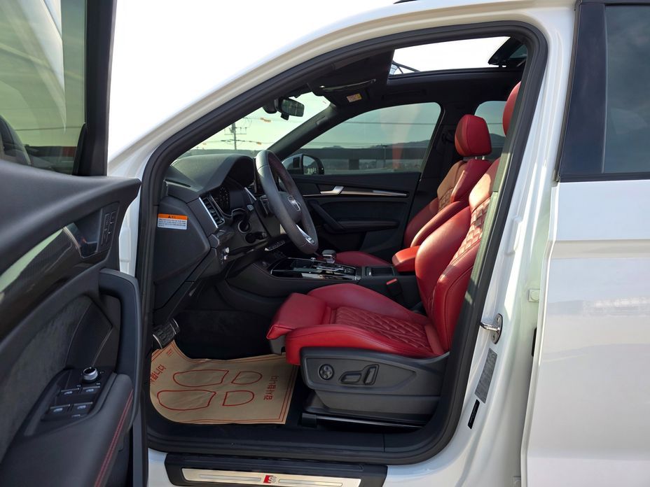 Audi SQ5 2022