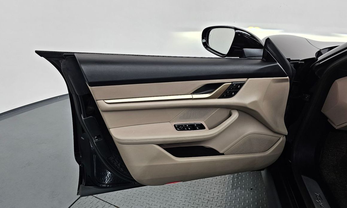 Porsche Taycan 2022