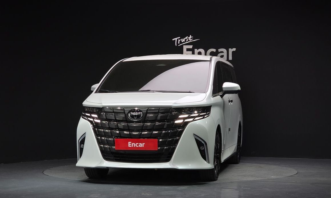 Toyota Alphard 2024