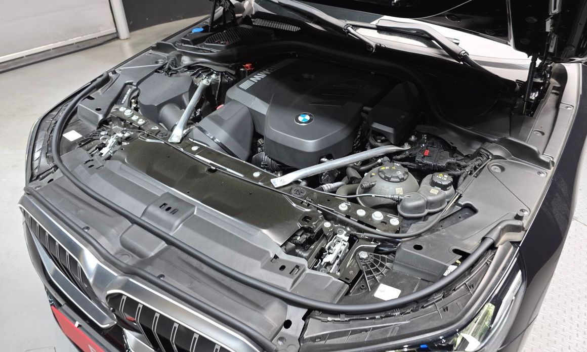 BMW 5-Series 2025
