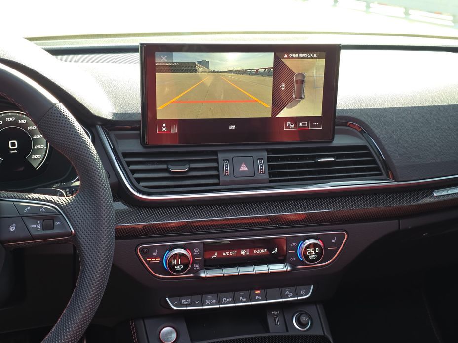 Audi SQ5 2022