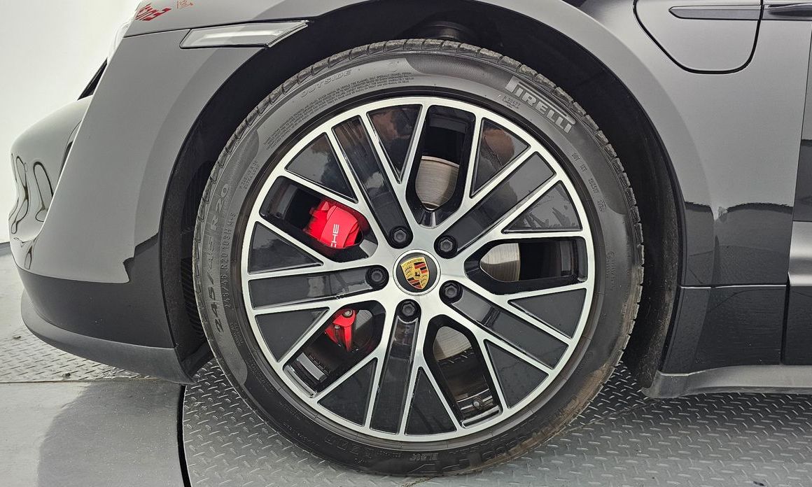 Porsche Taycan 2022