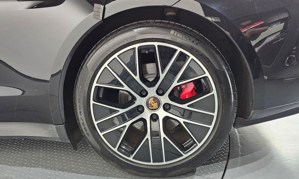 Porsche Taycan 2022