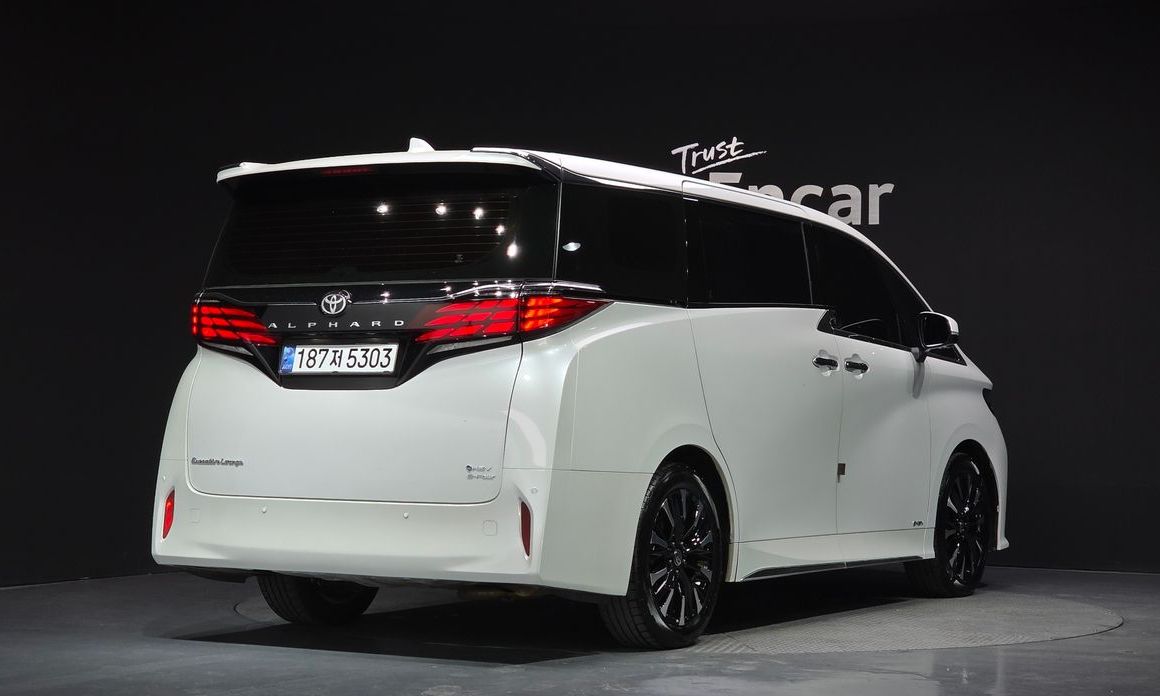 Toyota Alphard 2024
