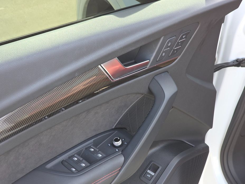 Audi SQ5 2022