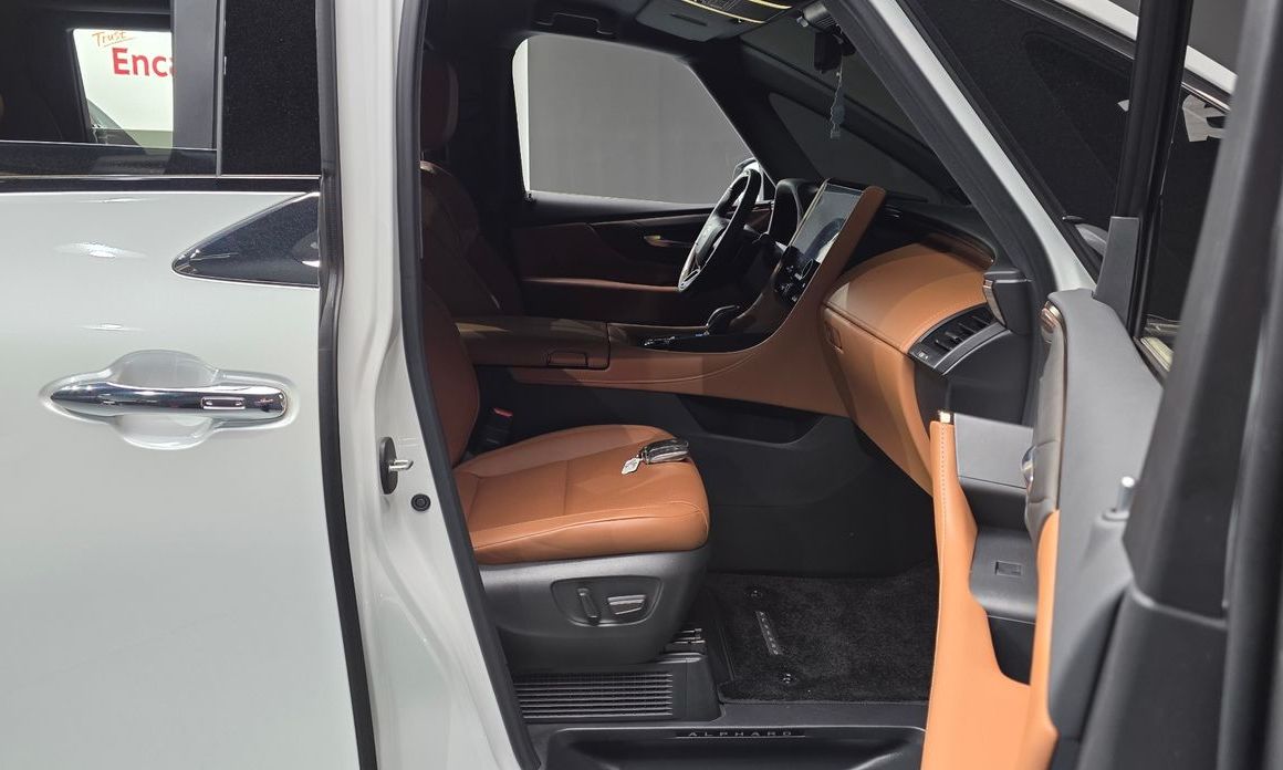 Toyota Alphard 2024