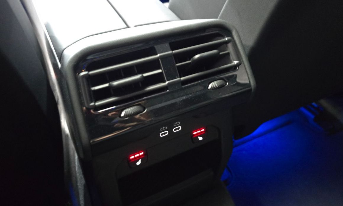 BMW 5-Series 2025