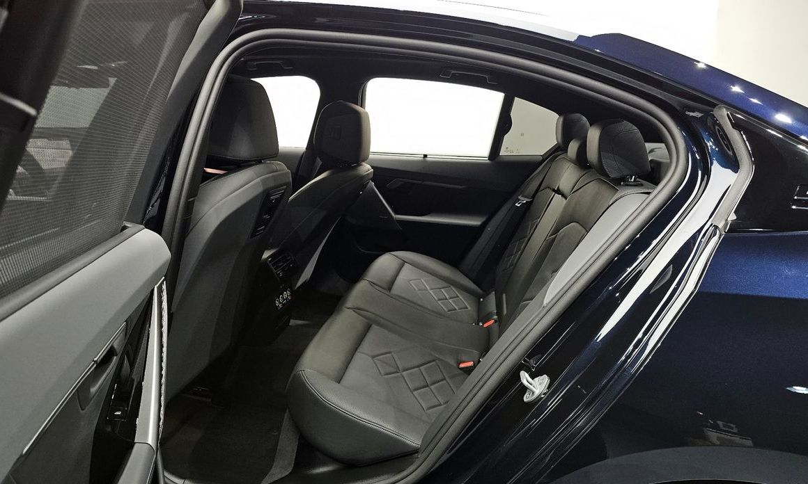 BMW 5-Series 2025