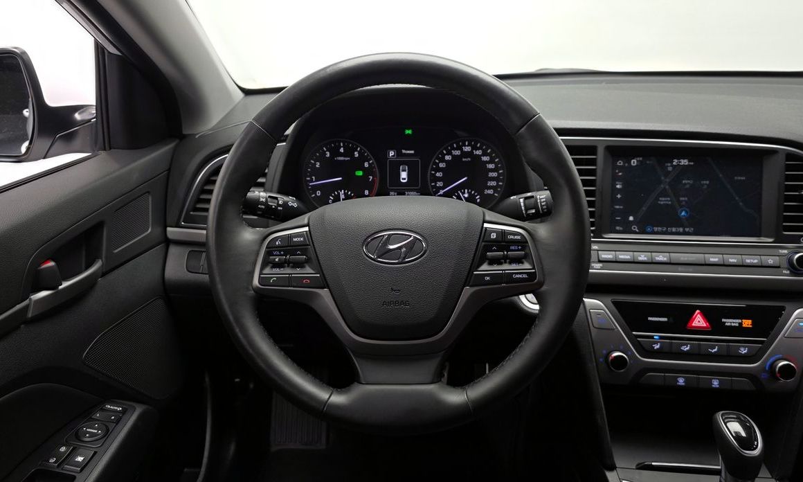 Hyundai AVANTE 2018