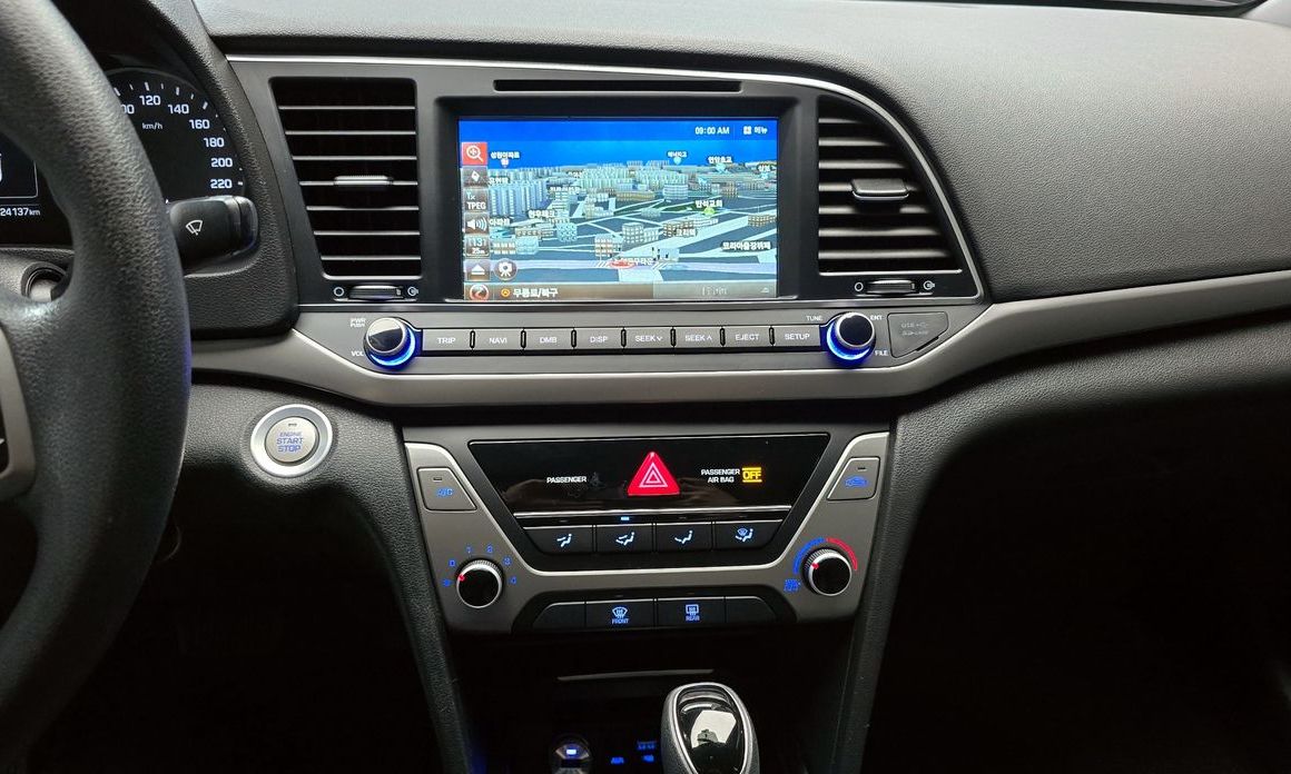 Hyundai AVANTE 2017