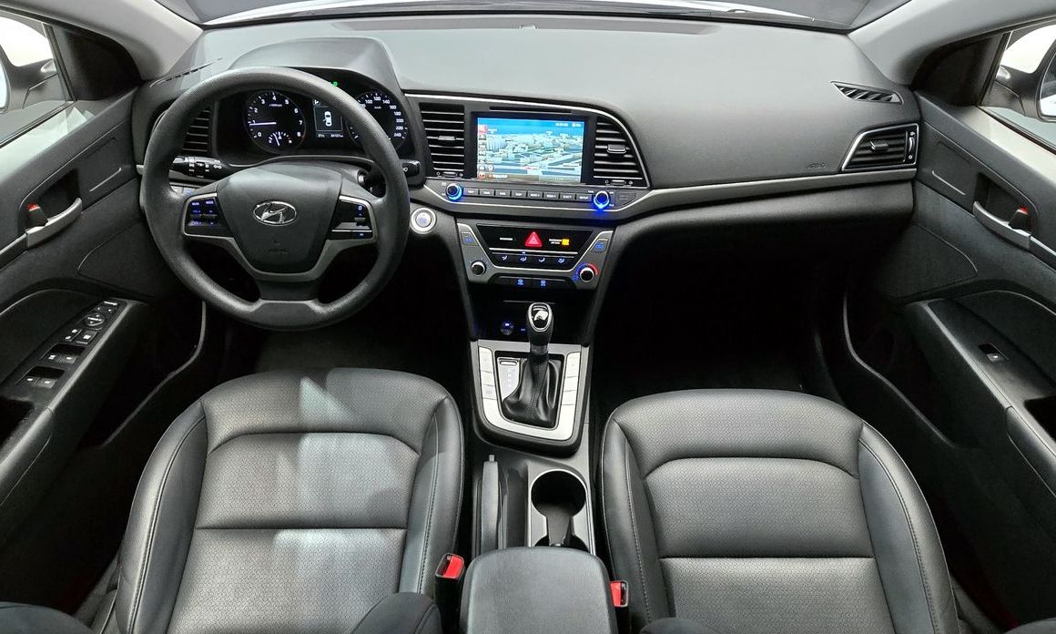 Hyundai AVANTE 2017