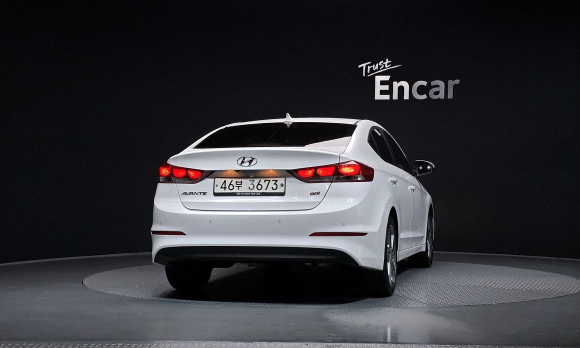 Hyundai AVANTE 2017