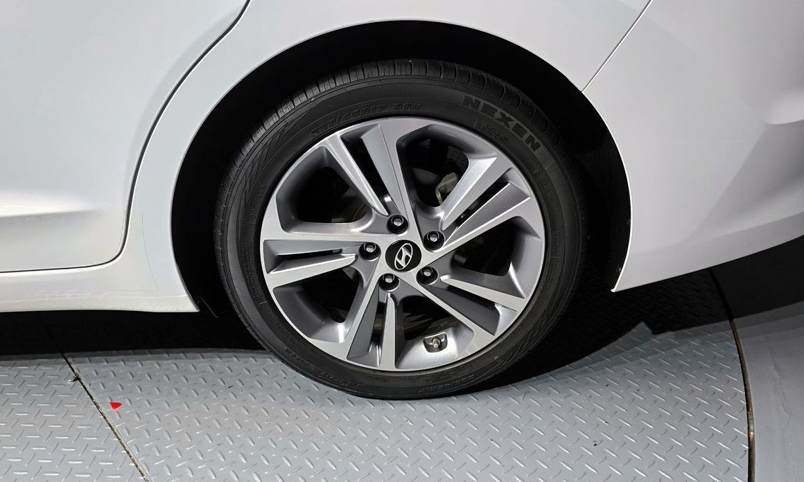 Hyundai AVANTE 2017