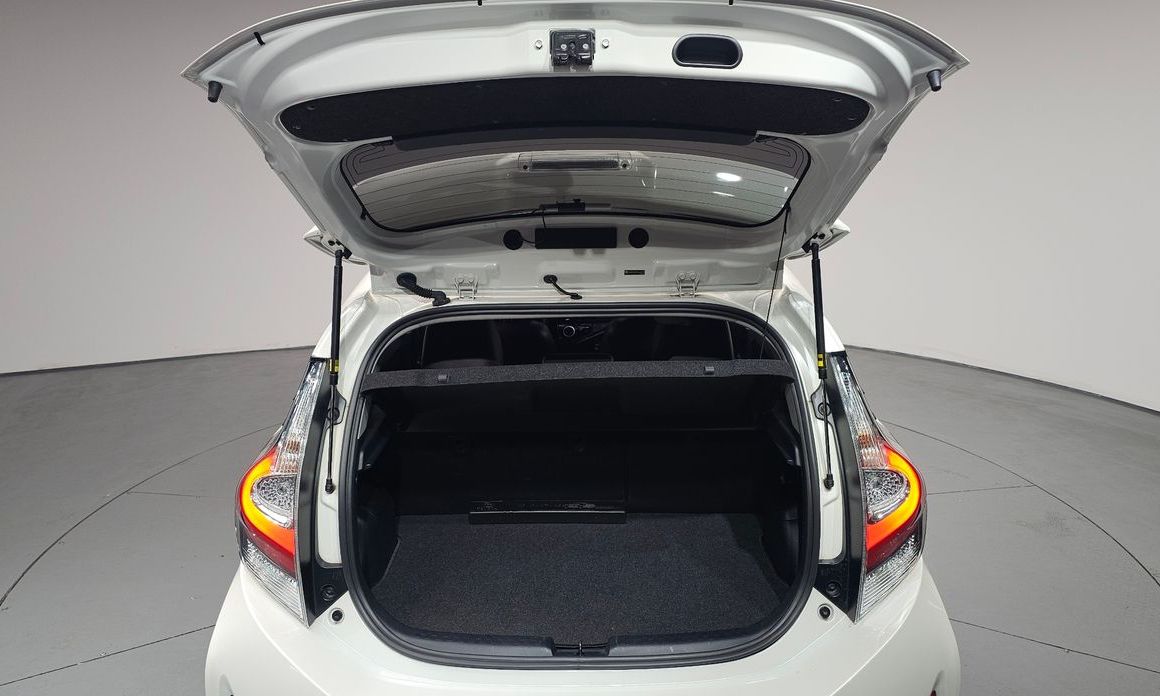 Toyota Prius 2019