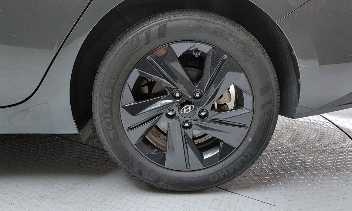 Hyundai AVANTE 2023